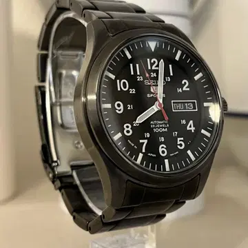 새상품급 SEIKO 5 SPORTS SNZG17J1