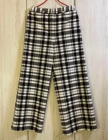 투모로우랜드 체크 무늬 와이드 팬츠 블랙 화이트