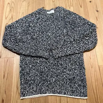 TOMORROWLAND 트리코 xs 화이트 블랙 두꺼운 원단 니트