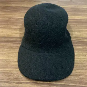 울 소재 블랙 캡