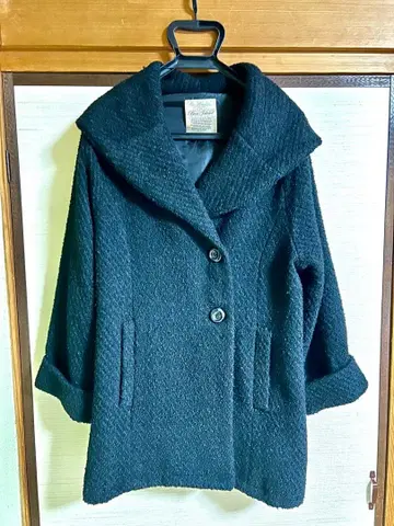 Bou Jeloud 후드 부착 블랙 자켓