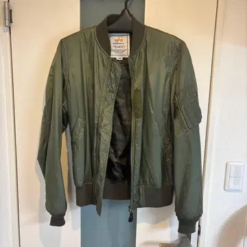 ALPHA INDUSTRIES 별주 MA-1 자켓 플라이트 자켓
