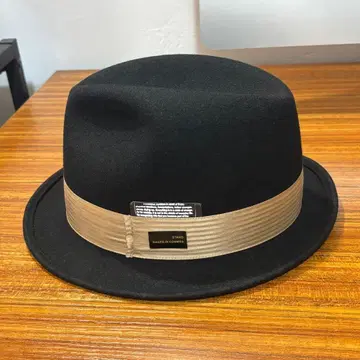 CA4LA 블랙 울 햇! stand naked in cosmos