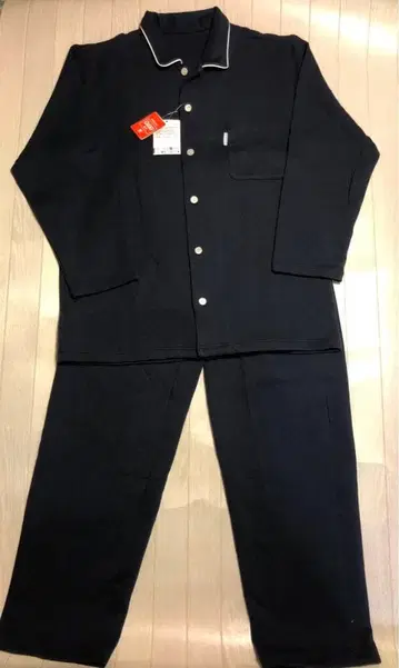 새상품 와코루 수면과학 남성용 파자마 L~LL 네이비 따뜻한 퀼트 소재