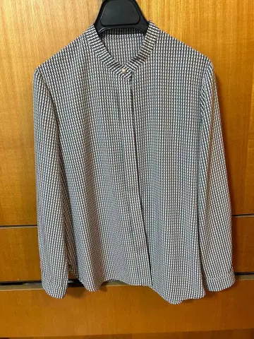 23구 S 32 블라우스 XS (SS)