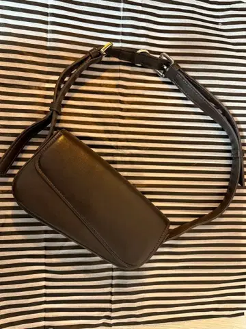 ZARA 브라운 가죽 숄더백