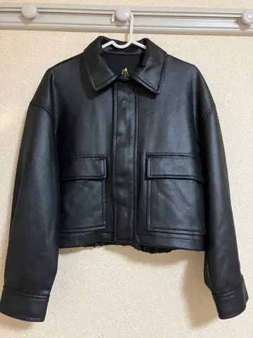 로페피크닉 합성 가죽 느낌 마쉬멜로우 블루종 사이즈 38