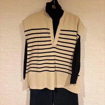 CLANE 와이드 헨리넥 티 베이지/블랙