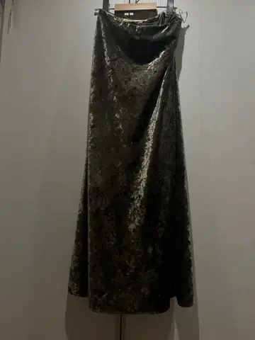 [ beauty&youth ] 새상품급 크러쉬 벨로아 플레어 롱 스커트