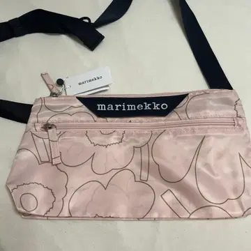 marimekko 핑크 플라워 패턴 사코슈