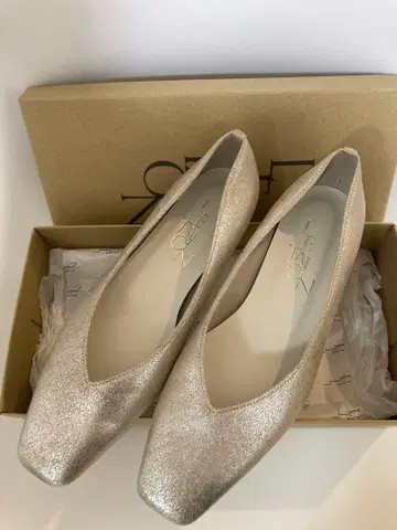 LE TALON SQUARE V CUTTING FLAT 24.5cm