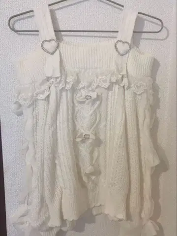 리즈리사 레이스업 슬리브 오프숄더 니트 화이트