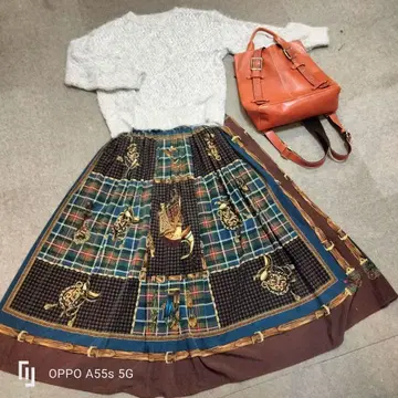 로이스크레용 뮤직 스커트