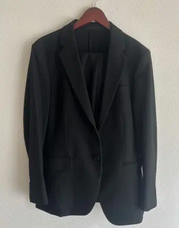 UNIQLO 블랙 포멀 수트 비즈니스 취업활동