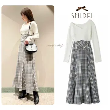 SNIDEL 하이웨스트 도킹 니트 원피스