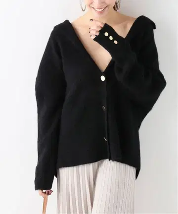 미사용 Noble 골드 버튼 니트 가디건 블랙