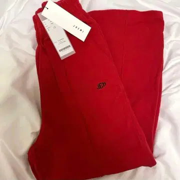 juemi / EMB Crease Wide Sweat Pants red