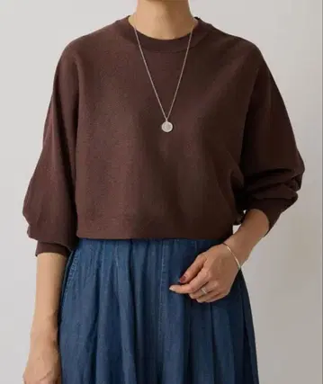 택 포함 새상품 비어즐리 돌먼 숏 풀오버 브라운 니트 F