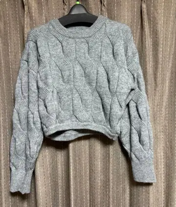 그레이 케이블 니트 스웨터 M 사이즈