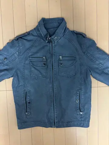 짧은 기장 가죽 싱글 라이더 자켓