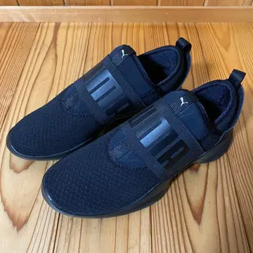 PUMA 스니커즈 24cm