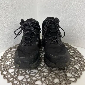 트렉 신발 헬스장 블랙 워크맨