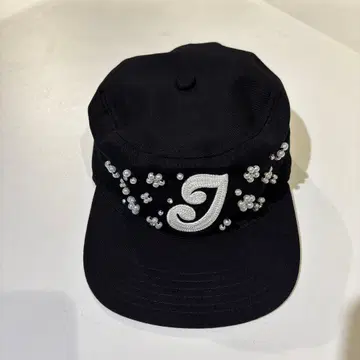 2IDIOTS LABEL 블랙 pillbox 6 crayon 비즈 캡