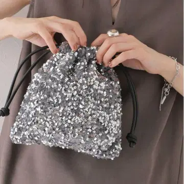 미사용 새상품 [ B.C STOCK ] 스팽글 복조리