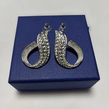 Swarovski 드롭 귀걸이 스완