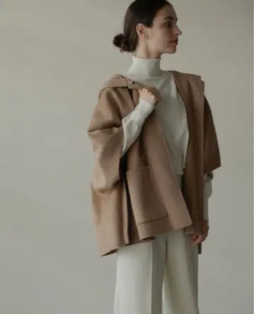 OHGA 판초 코트 카멜