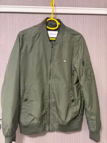 CALVIN KLEIN JEANS MA-1 자켓 올리브