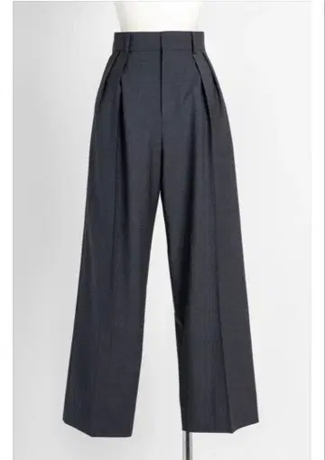 [ 새상품급 ] NEAU Tuck wide trousers 팬츠