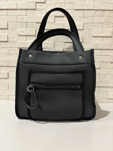 PAPILLONNER 파피요네 스퀘어 WET 라인 토트백 S 사이즈