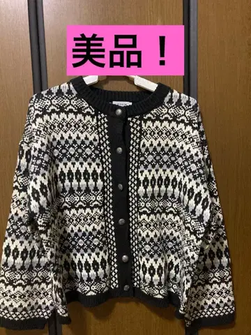 LEPSIM 5 게이지 티롤리안 패턴 가디건 블랙