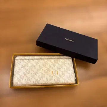 Resurrection 여성용 장지갑