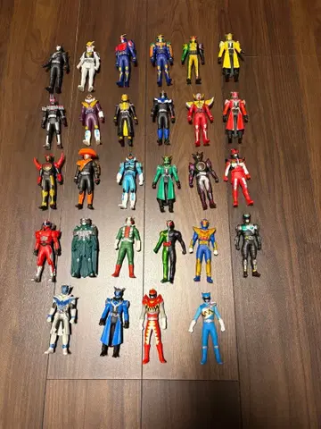 가면라이더 공룡저 피규어 세트 28체