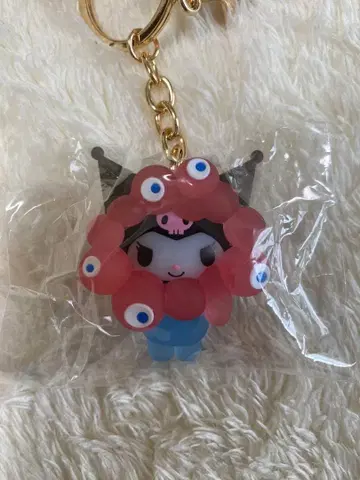 산리오 미야쿠미야쿠 클리어 키링 쿠로미