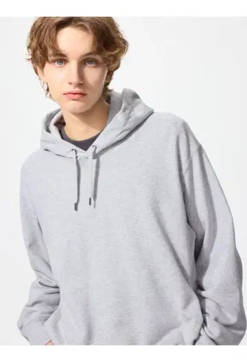 [ 미사용 새상품 ] 유니클로 맨투맨 풀 후드티 M 사이즈