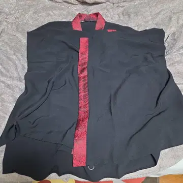 axes femme REZEN 태슬 장식 자카드 절개 겉옷