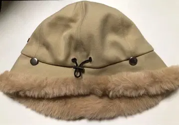 왕이보 샤오잔 보쥔이샤오 라이온&토끼 따뜻한 보아 버킷햇 bjyx