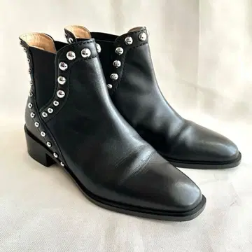 새상품급 ZARA 자라 첼시 부츠 스터드 사이드 고어 부츠 블랙