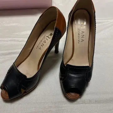 다이애나 오픈토 하이힐 펌프스 새상품급