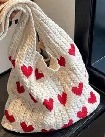 하트 무늬 니트 토트백