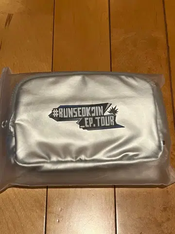#RUNSEOKJIN EP.TOUR 파우치