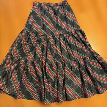 J.Crew 체크 무늬 플레어 스커트