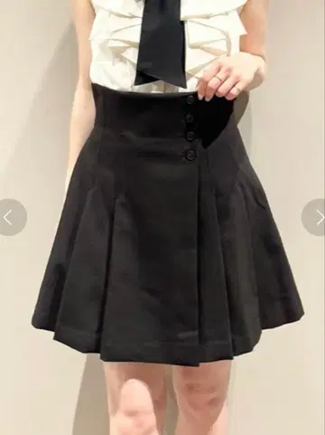 SNIDEL 사이드 플리츠 스카숏 팬츠