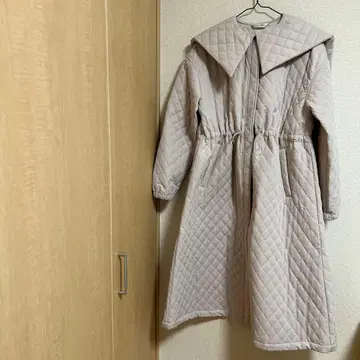 [ 새상품급 ] 고베 레터스 퀼팅 코트 F