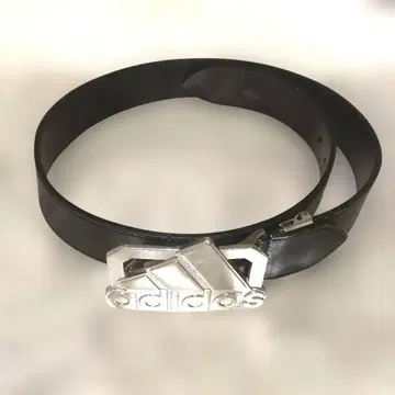 adidas 블랙 가죽 벨트 실버 로고 버클