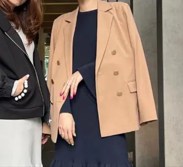 [ 새상품급 ] C.CROSS 시크로스 금장 버튼 테일러드 자켓 베이지