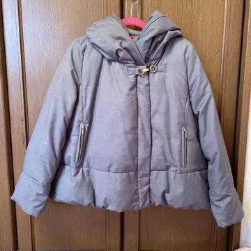 [새상품급] UNIVERSAL MUSE 유니버셜 뮤즈 그레이 다운